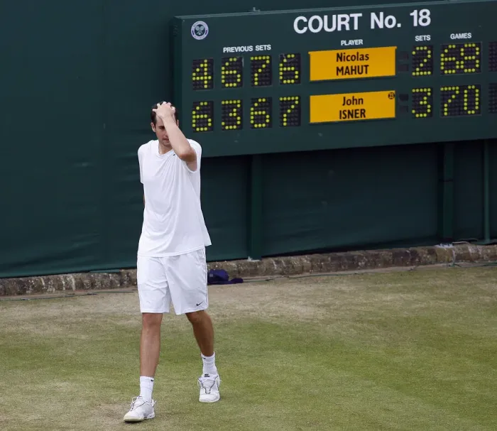 Framed Print : John Isner Walks Past Scoreboard Framed Print : John Isner Walks Past Scoreboard