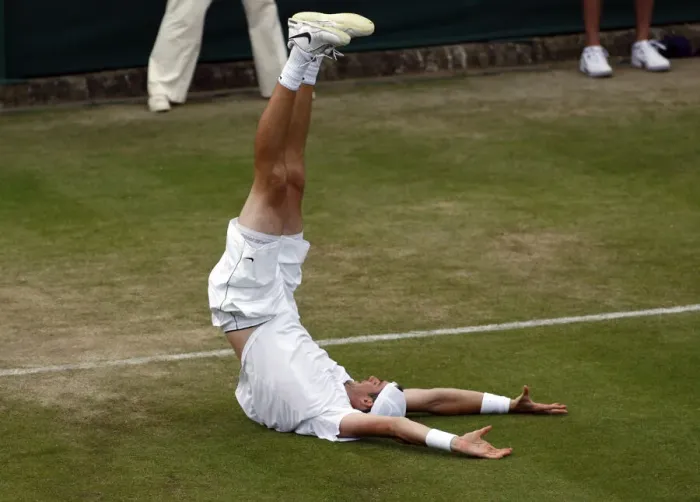 Framed Print : John Isner Wins 70-68 Framed Print : John Isner Wins 70-68