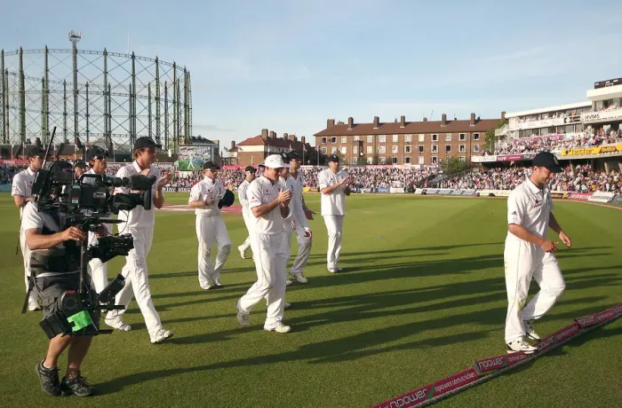 Framed Print : Jonathan Trott Leaves The Field