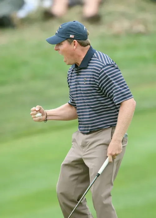 Framed Print : Justin Leonard Sinks Birdie