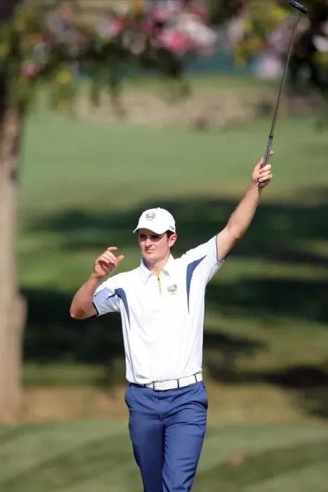 Framed Print : Justin Rose Wins On 16th Framed Print : Justin Rose Wins On 16th