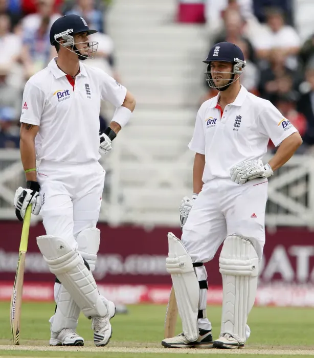 Framed Print : Kevin Pietersen & Jonathan Trott Framed Print : Kevin Pietersen & Jonathan Trott
