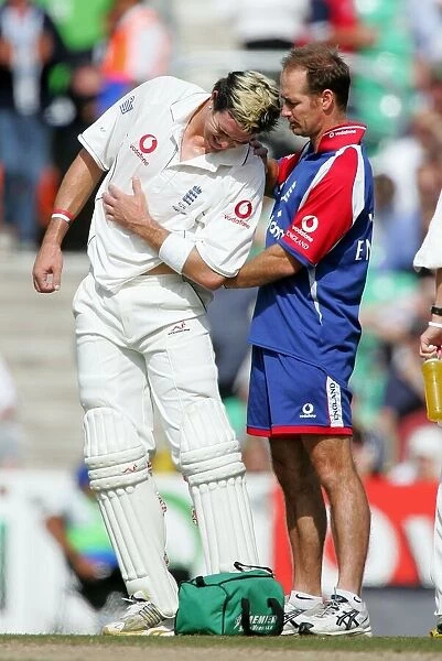 Kevin Pietersen With Physio