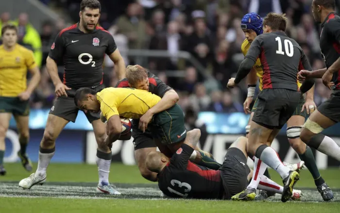 Framed Print : Lewis Moody & Mike Tindall Challenge Kurtley Beale
