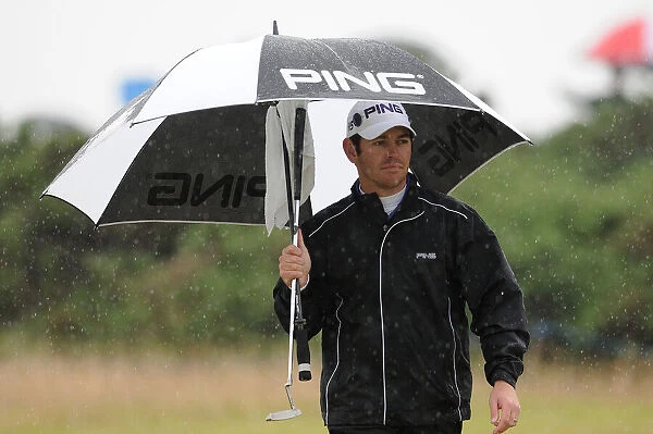 Louis Oosthuizen With Umbrella