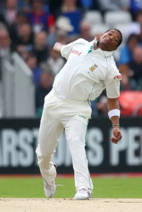 Framed Print : Makhaya Ntini Framed Print : Makhaya Ntini