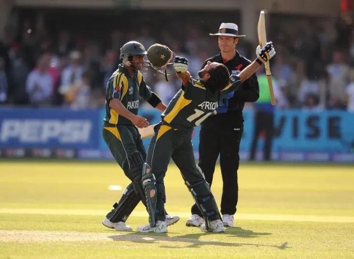 Framed Print : Malik & Shahid Afaridi Celebrates Victory After Scoring Framed Print : Malik & Shahid Afaridi Celebrates Victory After Scoring