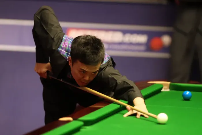 Framed Print : Marco Fu World Snooker Championship Betfred.Com Framed Print : Marco Fu World Snooker Championship Betfred.Com