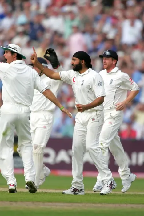 Framed Print : Michael Vaughan, Monty Panesar & Paul Collingwood Michae Framed Print : Michael Vaughan, Monty Panesar & Paul Collingwood Michae