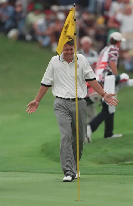 Framed Print : Mickelson Chips In On 11th Framed Print : Mickelson Chips In On 11th