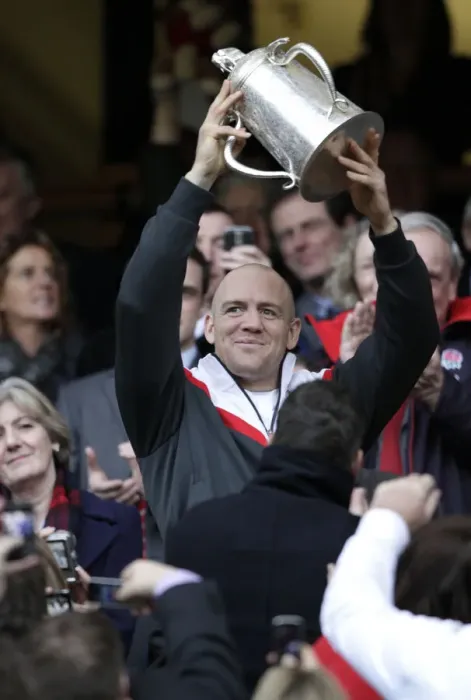 Framed Print : Mike Tindall Holds The Calcutta Cup Framed Print : Mike Tindall Holds The Calcutta Cup
