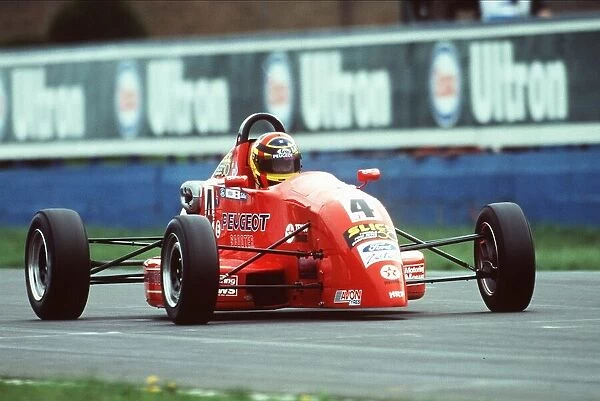 Nicolas Kiesa, Formula Ford