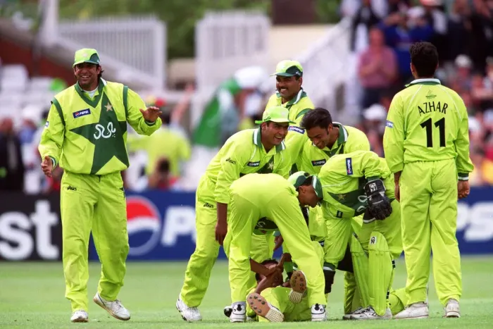 Framed Print : Pakistan Celebrate Wicket
