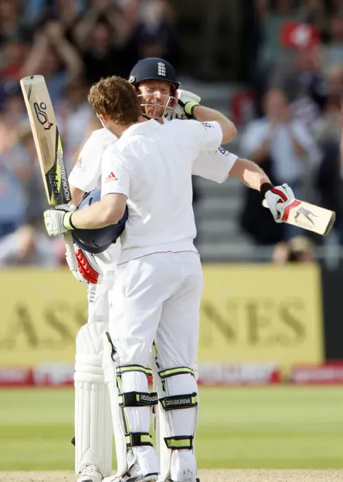 Framed Print : Paul Collingwood & Eoin Morgan Celebrate Morgans Ton Pa Framed Print : Paul Collingwood & Eoin Morgan Celebrate Morgans Ton Pa
