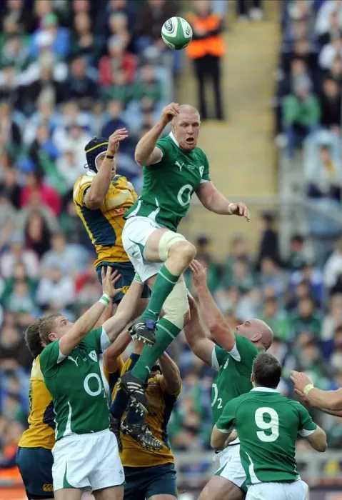 Framed Print : Paul O Connell Wins Line-Out Framed Print : Paul O Connell Wins Line-Out