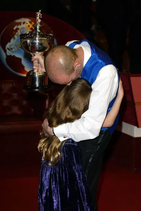 Framed Print : Peter Ebdon & Daughter Framed Print : Peter Ebdon & Daughter