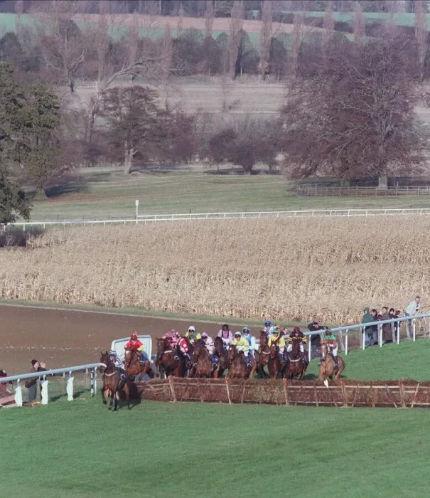 Framed Print : Racing At Towcester Framed Print : Racing At Towcester