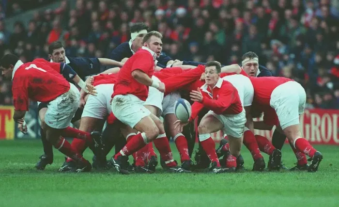 Framed Print : Robert Howley Throw From Scrum
