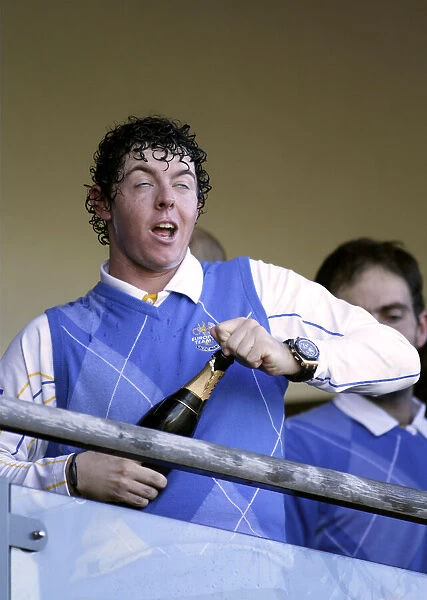 Rory Mcilroy Can T Open Champagne
