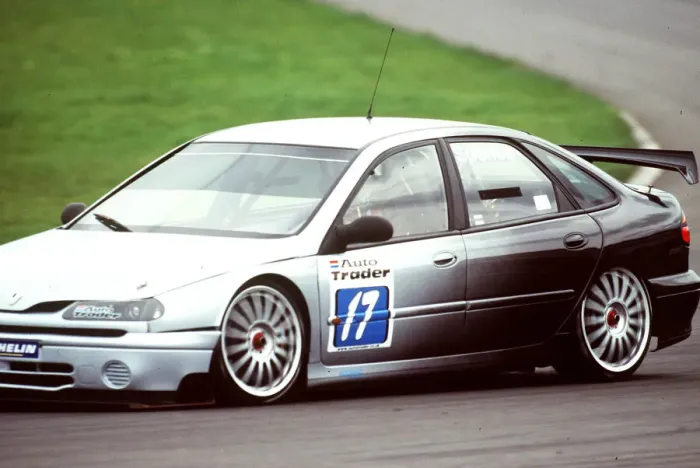 Framed Print : Russell Spence, Renault Laguna