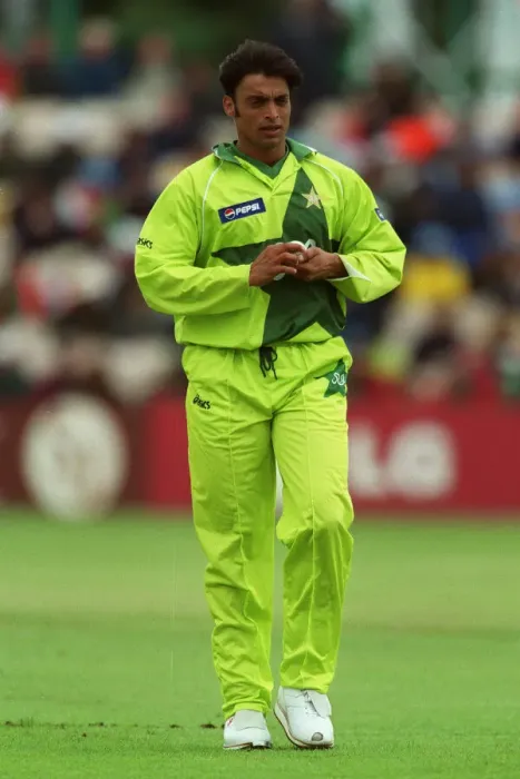 Framed Print : Shoaib Akhtar