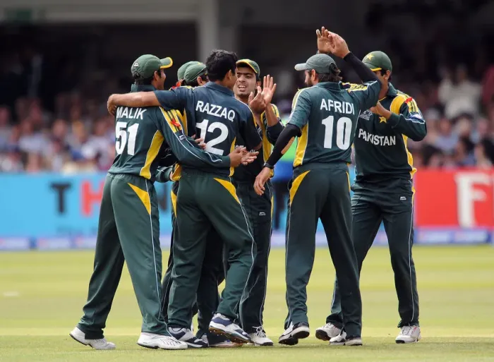 Framed Print : Shoaib Malik, Abdul Razzaq & Shahid Afridi Shoaib Malik Framed Print : Shoaib Malik, Abdul Razzaq & Shahid Afridi Shoaib Malik