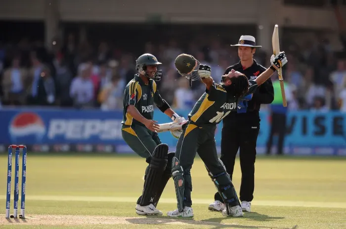 Framed Print : Shoaib Malik & Shahid Afridi Framed Print : Shoaib Malik & Shahid Afridi