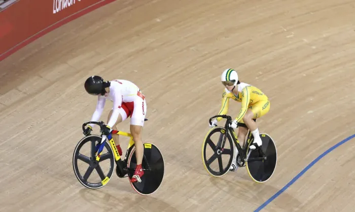 Framed Print : Shuang Guo & Anna Meares