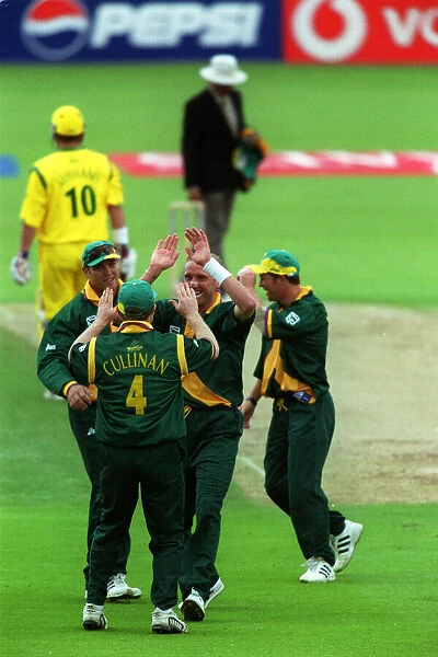 South Africa Celebrate Wicket