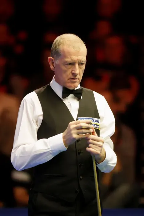 Framed Print : Steve Davis Framed Print : Steve Davis