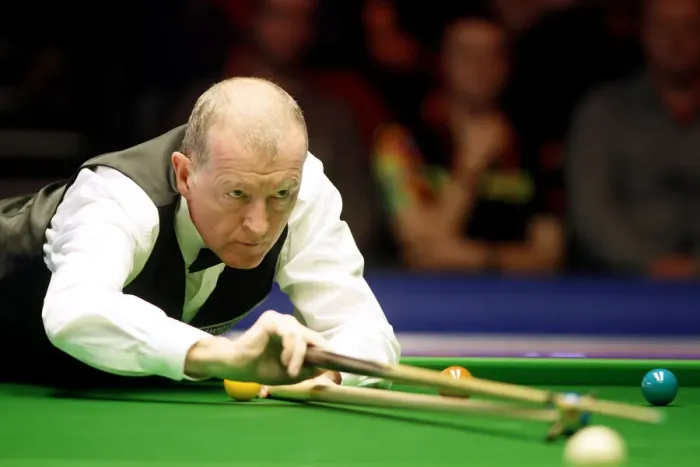 Framed Print : Steve Davis Framed Print : Steve Davis