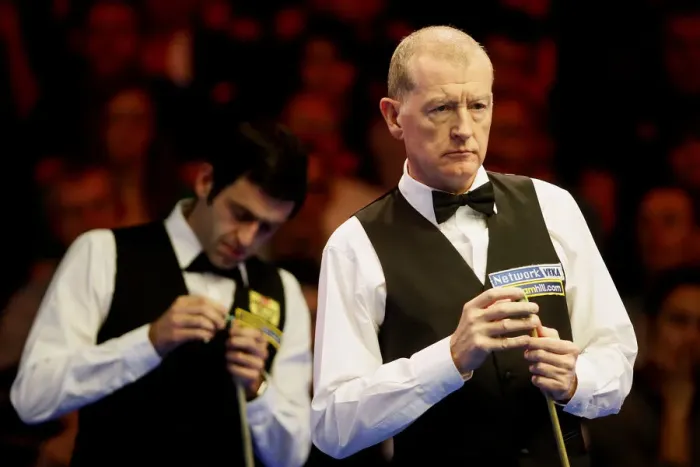 Framed Print : Steve Davis & Ronnie O Sullivan Framed Print : Steve Davis & Ronnie O Sullivan