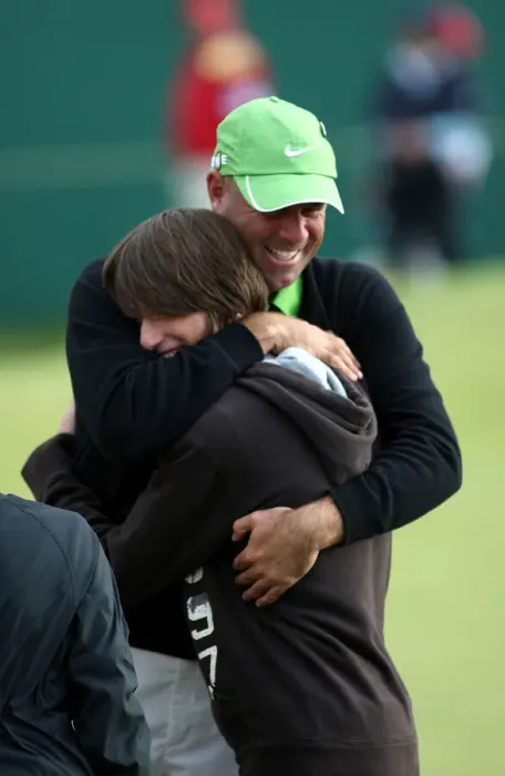 Framed Print : Stewart Cink With Son On The 18th