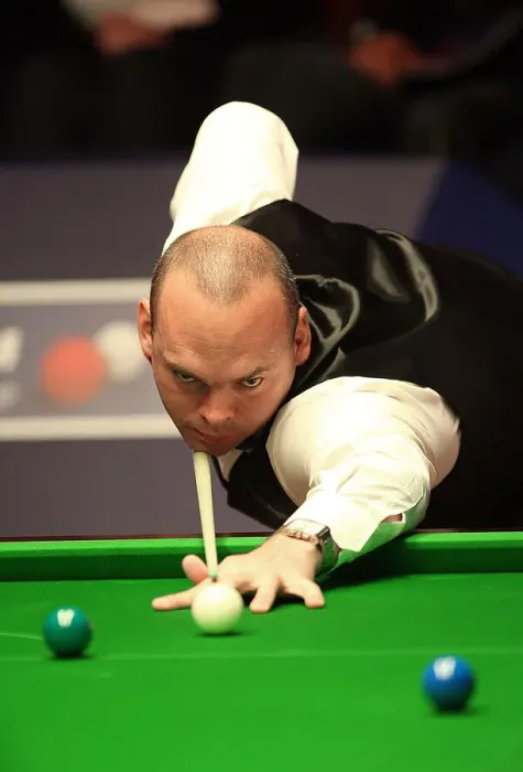 Framed Print : Stuart Bingham Framed Print : Stuart Bingham