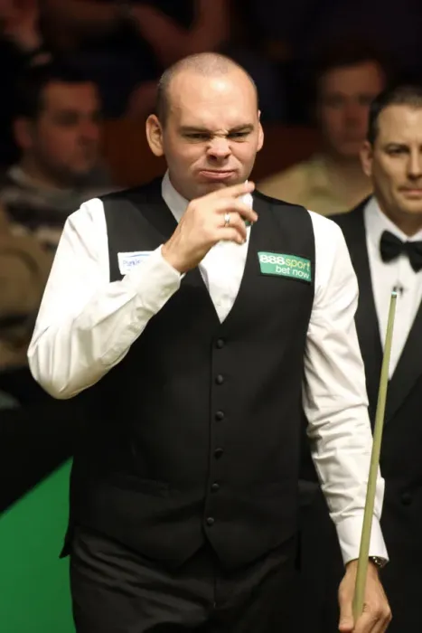 Framed Print : Stuart Bingham Framed Print : Stuart Bingham