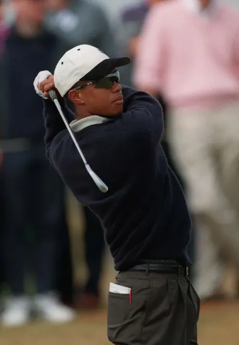 Framed Print : Tiger Woods Framed Print : Tiger Woods