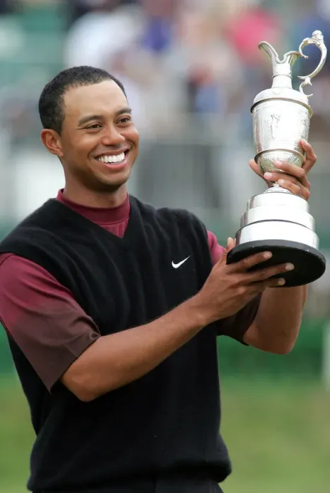 Framed Print : Tiger Woods Framed Print : Tiger Woods