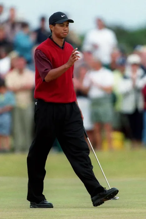 Framed Print : Tiger Woods Framed Print : Tiger Woods