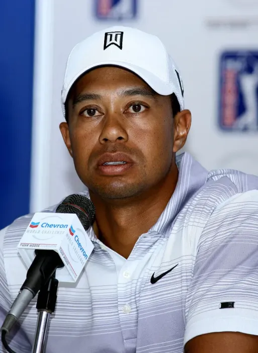 Framed Print : Tiger Woods Framed Print : Tiger Woods