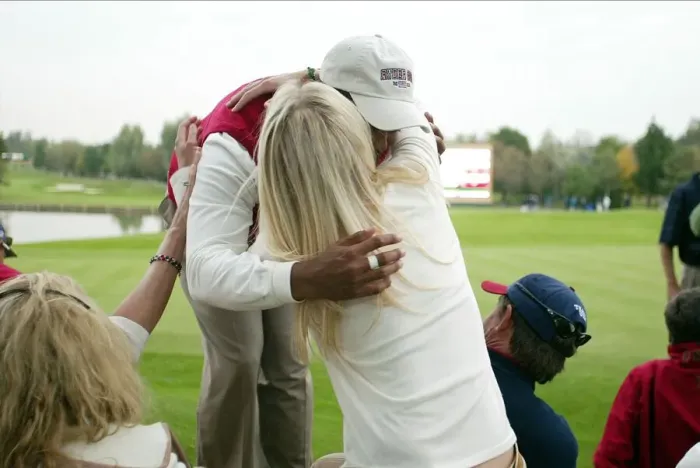 Framed Print : Tiger Woods & Elin Nordegren