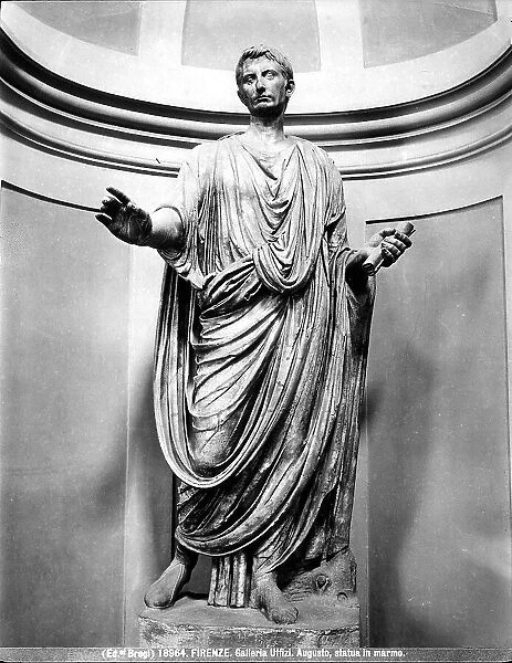 Marble statue of the Roman Emperor Augustus, located at the Uffizi Gallery in Florence