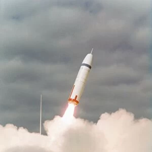 First test launch of a Trident missile C016 / 6614