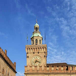 Palazzo d Accursio, Piazza Maggiore, Bologna, Emilia-Romagna, Italy