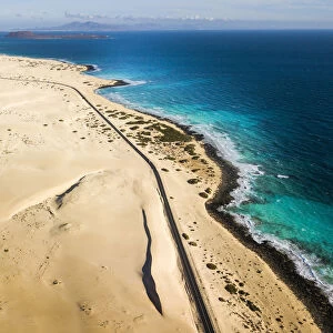 Scenic route in Fuerteventura, Corralejo sand dunes and ocean. Canary islands