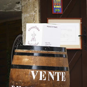 A wine shop advertising sales and tastings. Chateauneuf-du-Pape Chateauneuf, Vaucluse