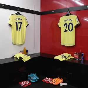 Arsenal Changing Room: Cedric and Nuno Tavares Shirts Before Crystal Palace Match