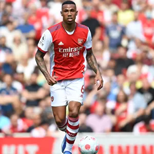 Arsenal's Gabriel Stands Firm: A Battle of Will in Arsenal vs. Leeds United (2021-22)
