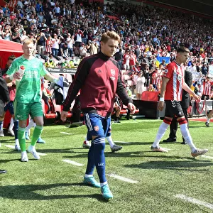 Arsenal's Martin Odegaard Leads Team Out vs Southampton in Premier League Showdown (2021-22)