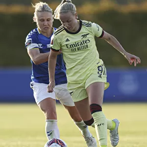 Clash of the FA WSL Stars: Beth Mead vs. Izzy Christiansen
