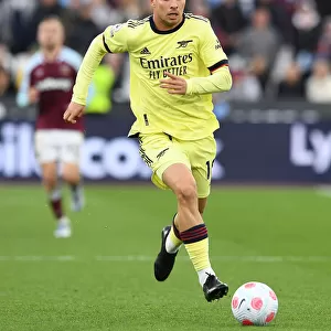 Emile Smith Rowe's Star Performance: Arsenal Triumphs Over West Ham United in Premier League 2021-22